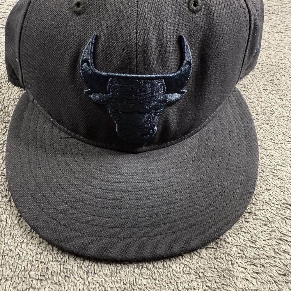 Chicago Bulls New Era Hat Black  9Fifty Adult SnapBack Embroidered Logo NBA